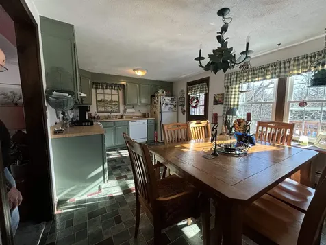 105 High Street Hampton NH 03842-214