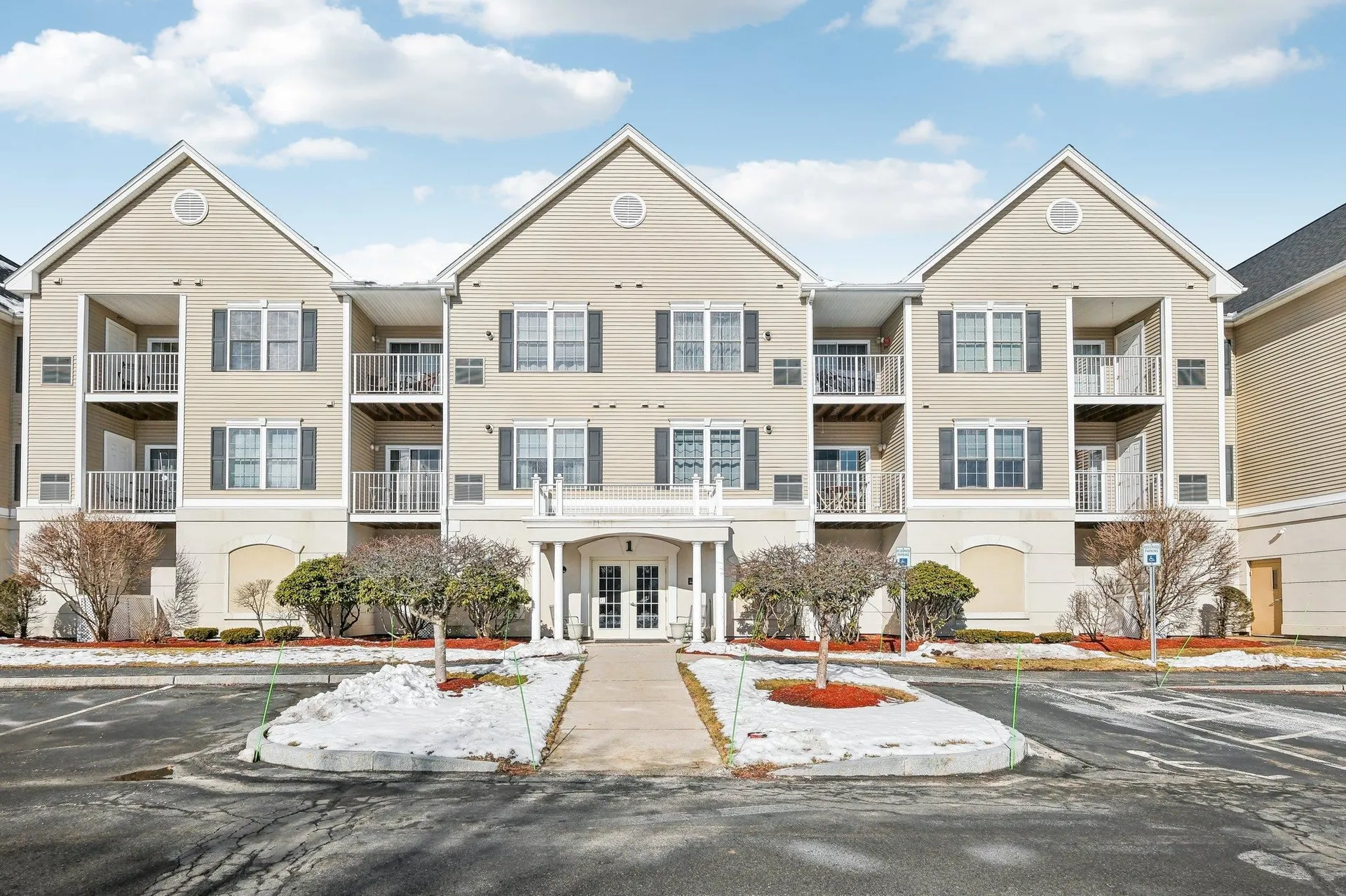 59 Cluff Road Salem NH 03079