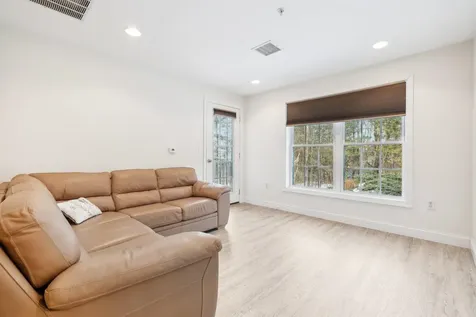 59 Cluff Road Salem NH 03079
