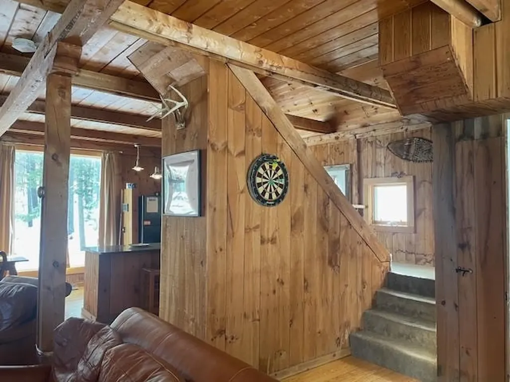 162 Upper Bear Lane Jamaica VT 05343