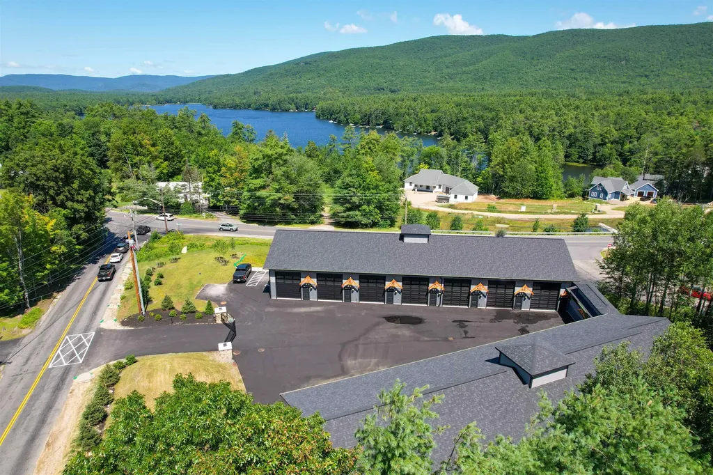 11 Redding Lane Moultonborough NH 03254