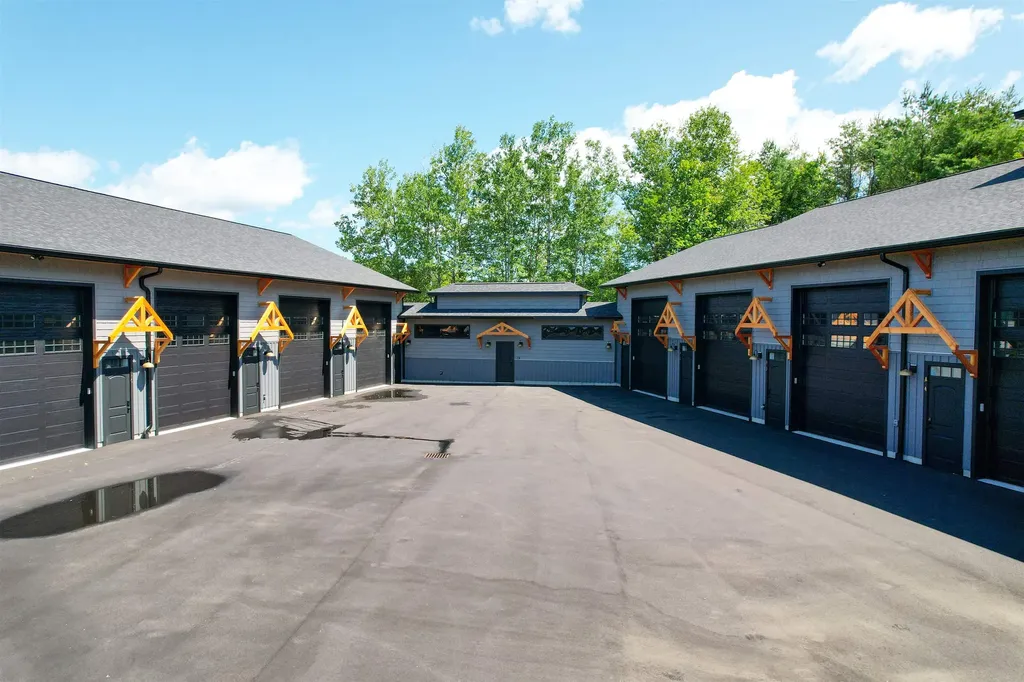 11 Redding Lane Moultonborough NH 03254