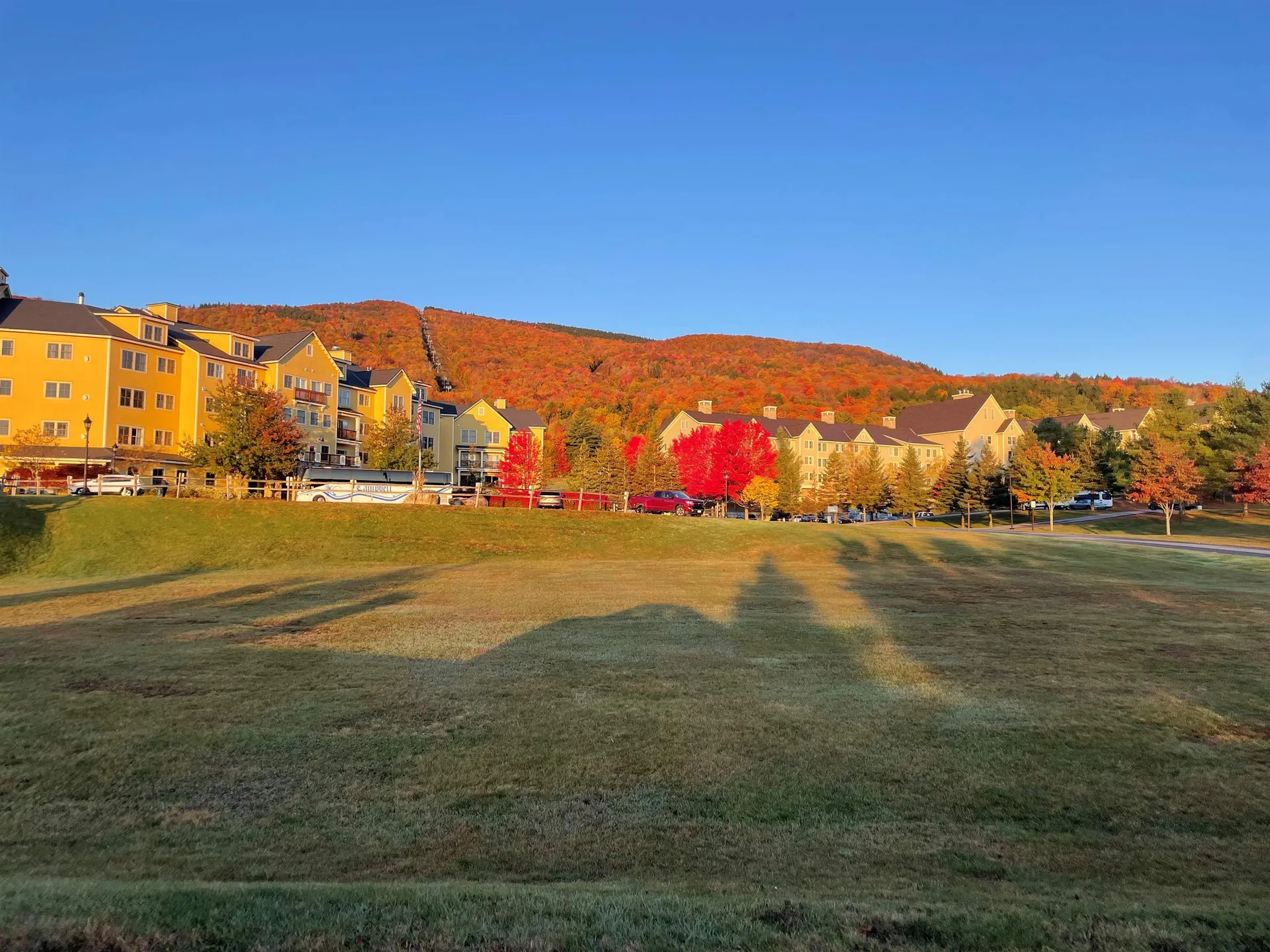 382/384 Qtr. I V Jackson Gore Inn Ludlow VT 05149