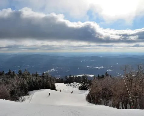 382/384 Qtr. I V Jackson Gore Inn Ludlow VT 05149