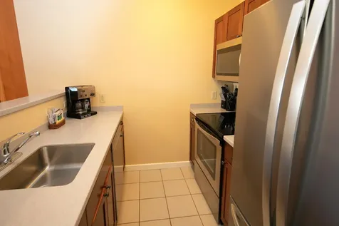 382/384 Qtr. I V Jackson Gore Inn Ludlow VT 05149