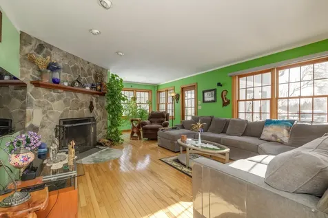 119 North Road Deerfield NH 03037