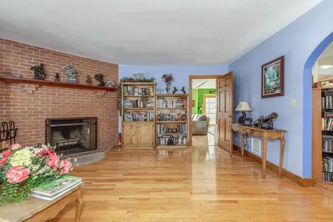 119 North Road Deerfield NH 03037