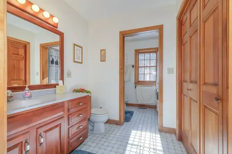 119 North Road Deerfield NH 03037