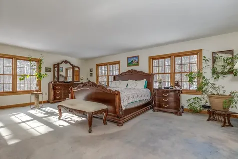 119 North Road Deerfield NH 03037