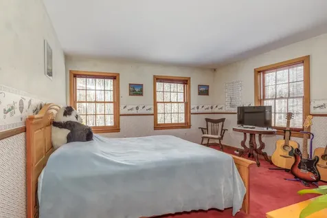 119 North Road Deerfield NH 03037