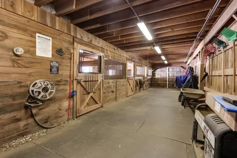 119 North Road Deerfield NH 03037