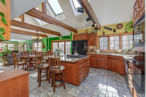 119 North Road Deerfield NH 03037