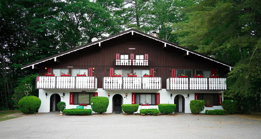 46 Linderhof Golf Course Road Bartlett NH 03838