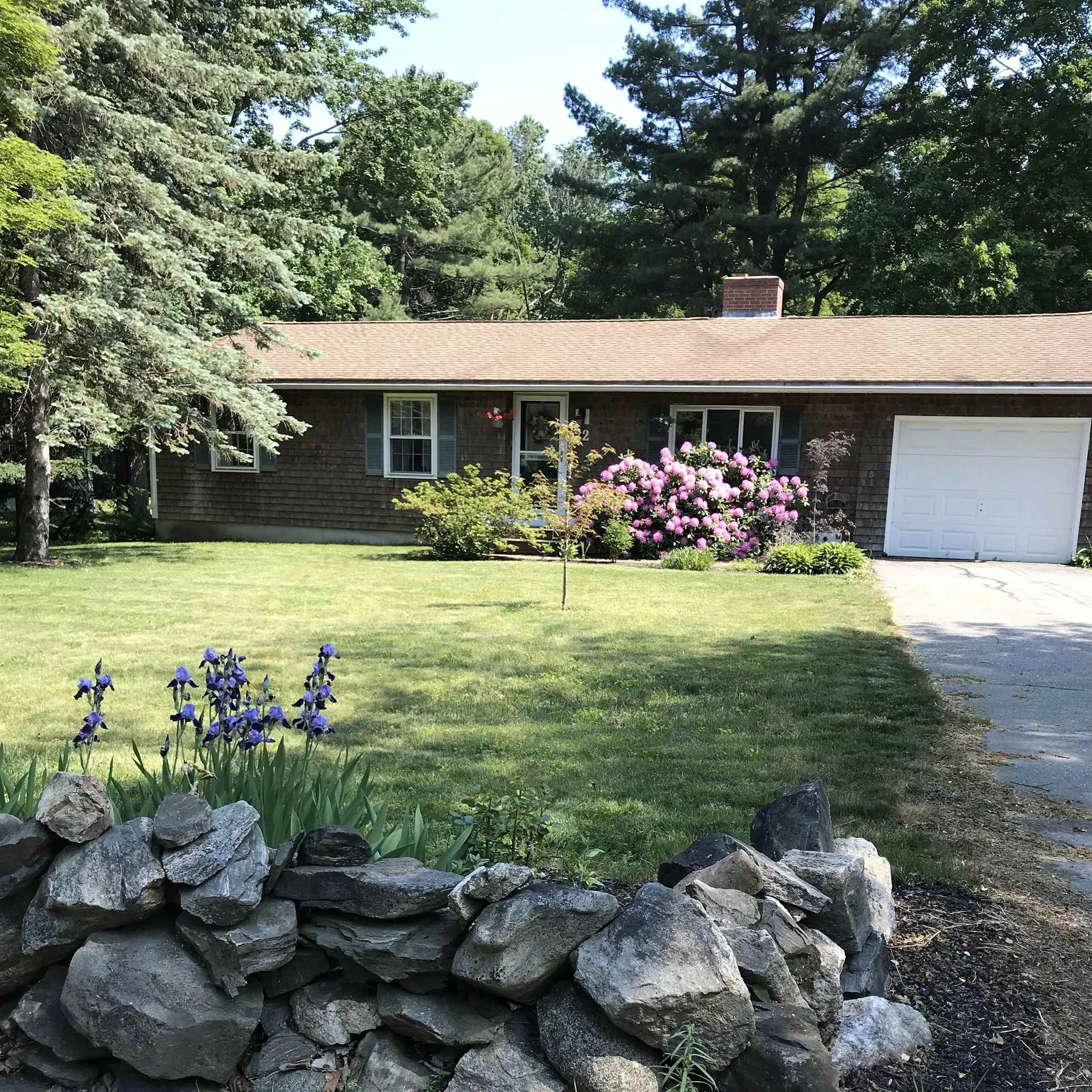 22 Hobbs Road North Hampton NH 03862