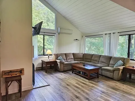 106 Easterly Road Lincoln NH 03251