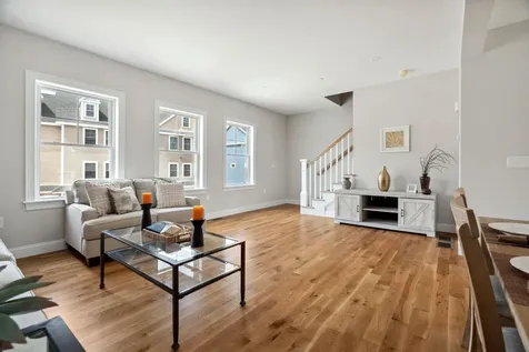 31 Juniper Lane Portsmouth NH 03801