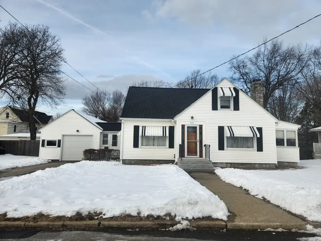 846 Howe Street Manchester NH 03103