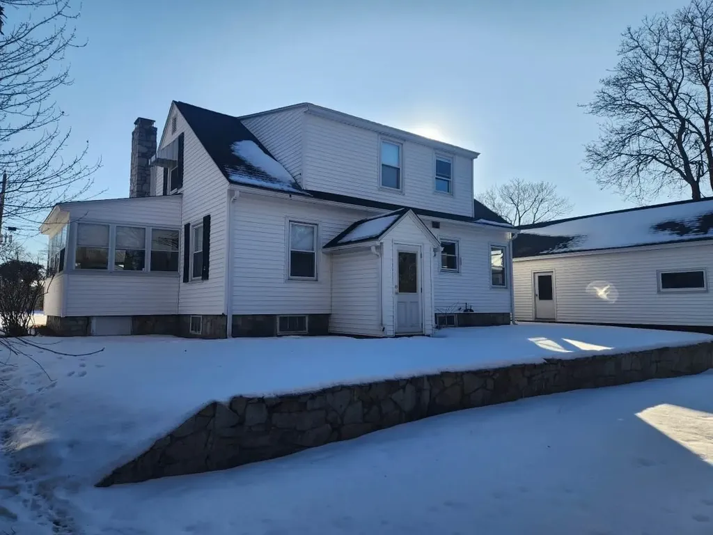 846 Howe Street Manchester NH 03103
