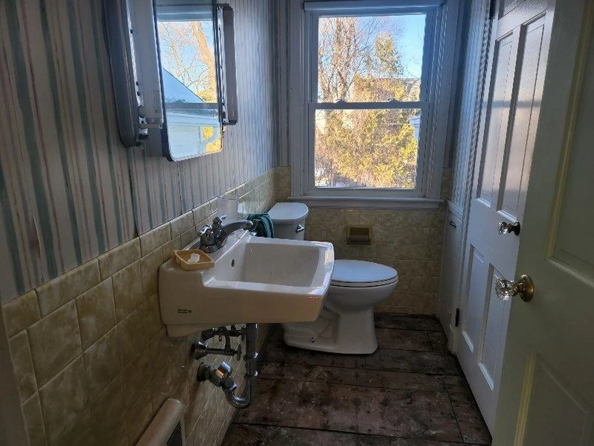 846 Howe Street Manchester NH 03103