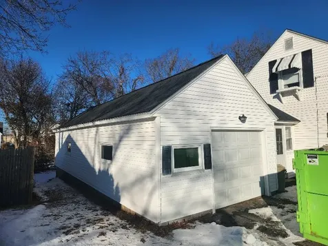 846 Howe Street Manchester NH 03103