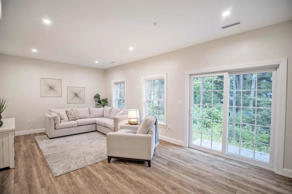 29 Main Street Salem NH 03079