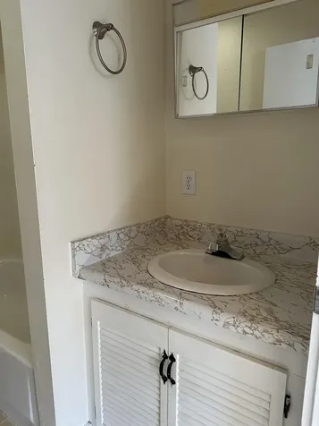 72 G South Street Essex Junction VT 05452