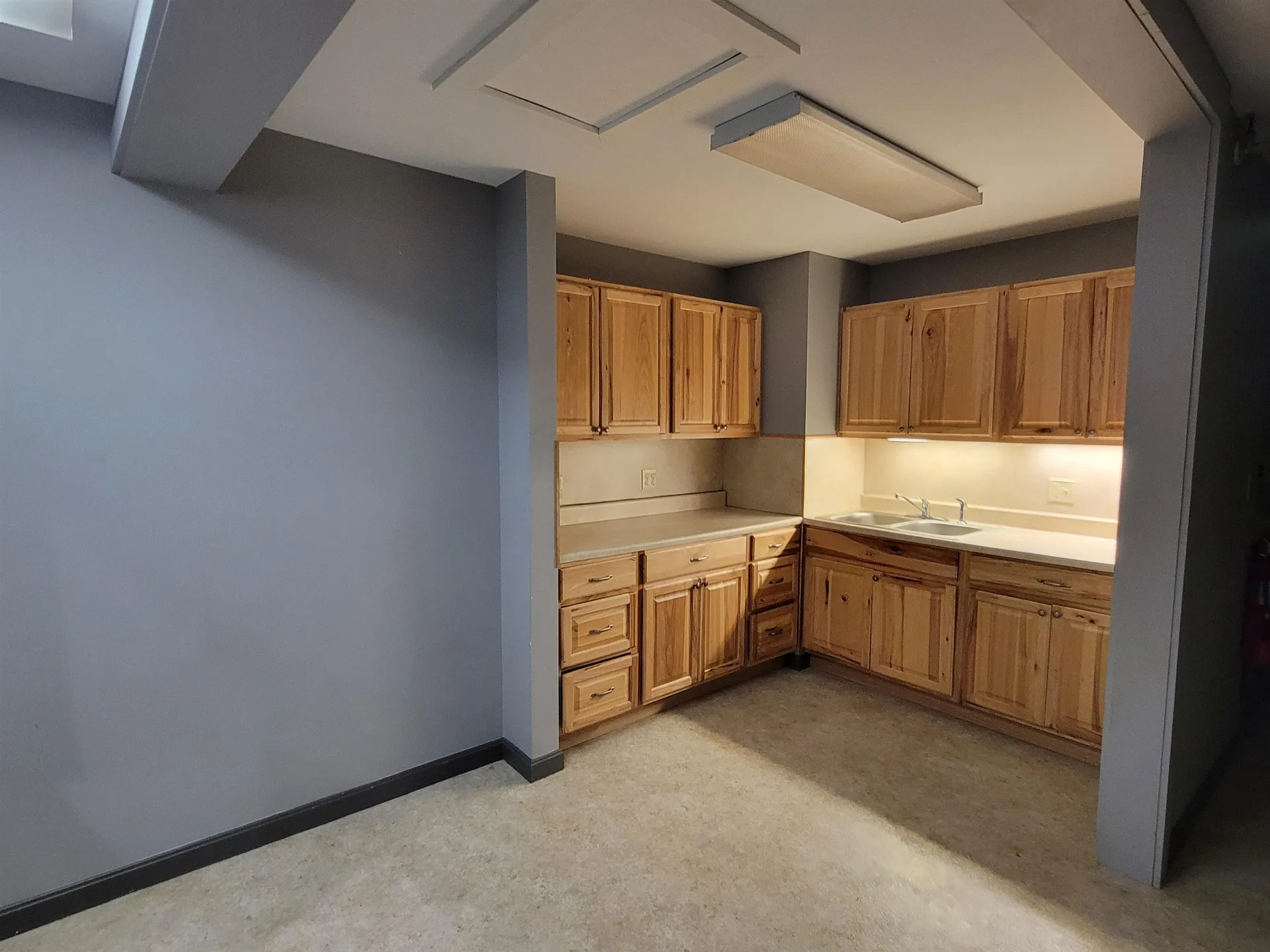 1 Pleasant Street Claremont NH 03743