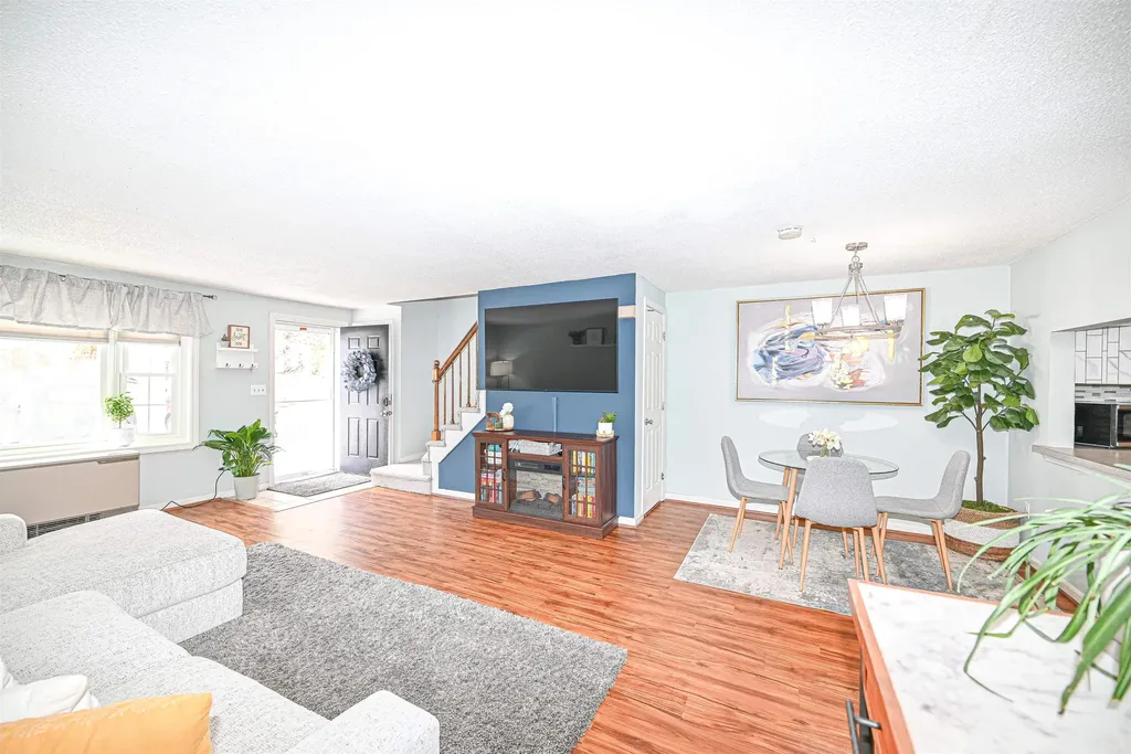 21 Chestnut Circle Merrimack NH 03054