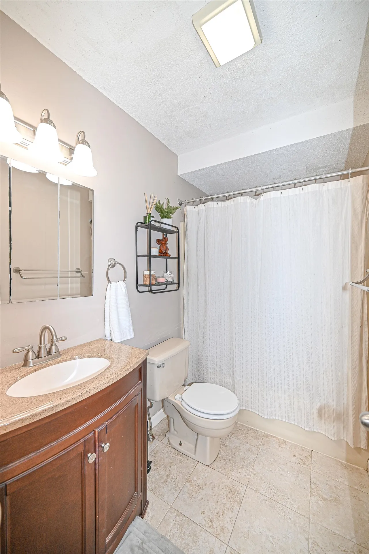 21 Chestnut Circle Merrimack NH 03054