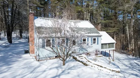 44 Drew Road Derry NH 03038