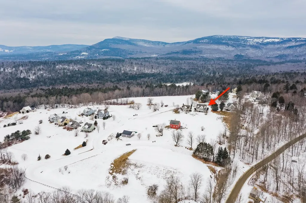 21 Corbin Court Grantham NH 03753