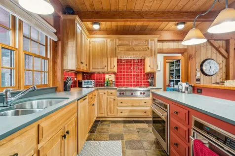 384 Skyhawk Lane West Windsor VT 05037