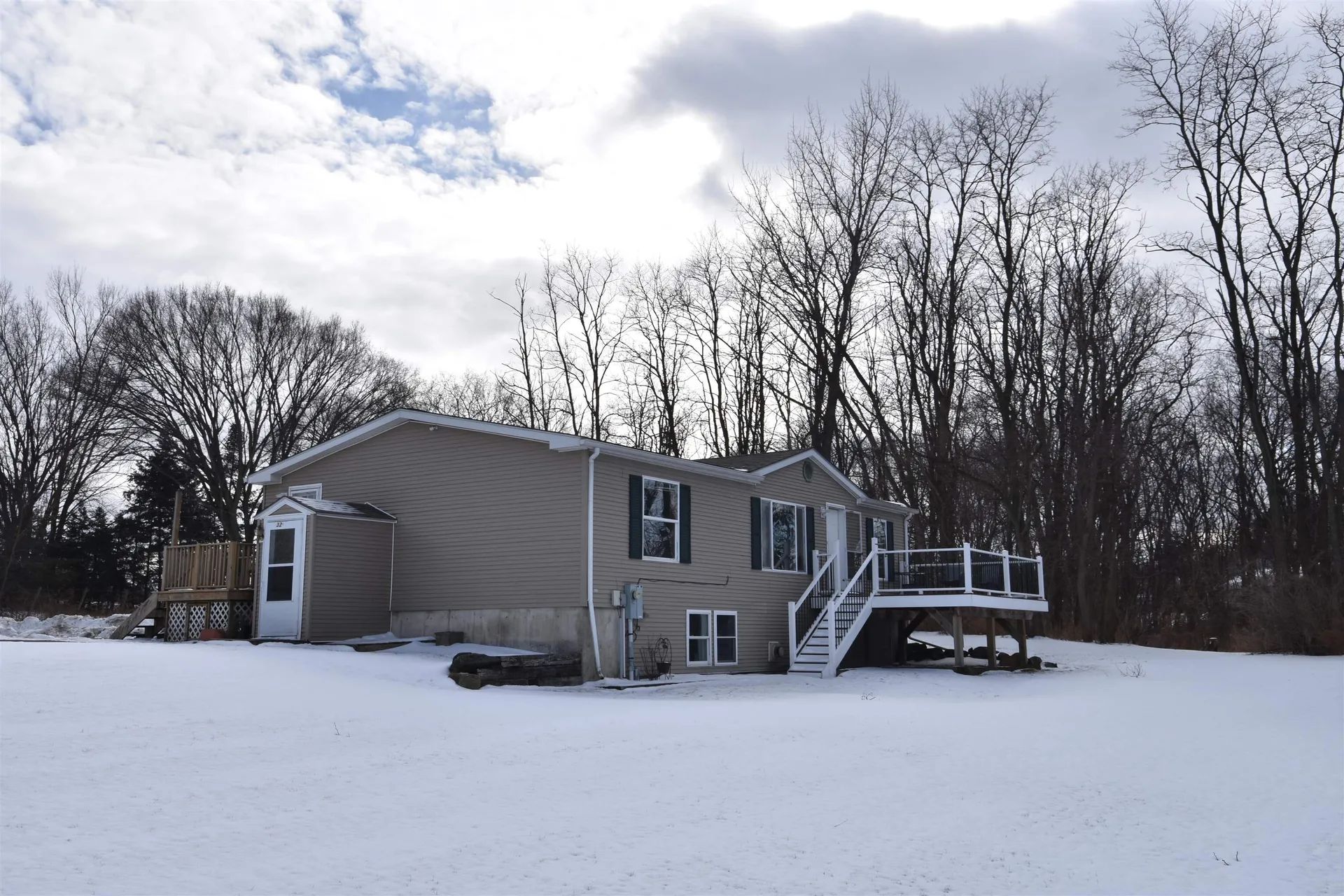 32 East Road Panton VT 05491