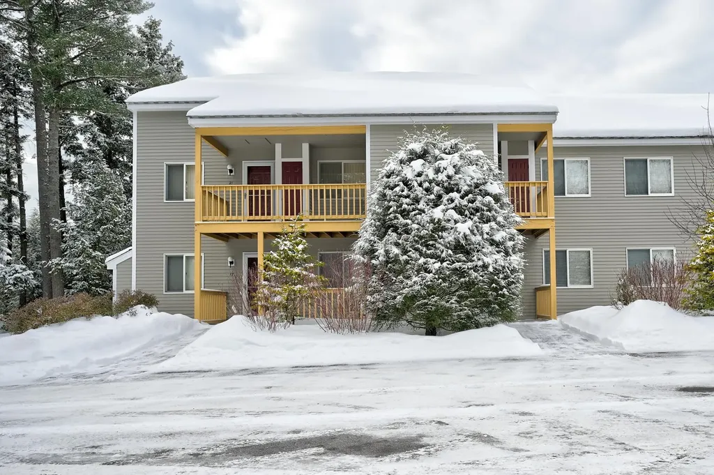 C22 Northbrook Circle Conway NH 03860