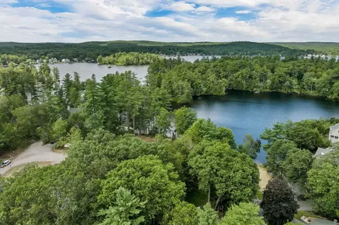 9 Valcat Lane Atkinson NH 03811