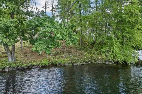 9 Valcat Lane Atkinson NH 03811