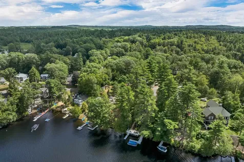 9 Valcat Lane Atkinson NH 03811