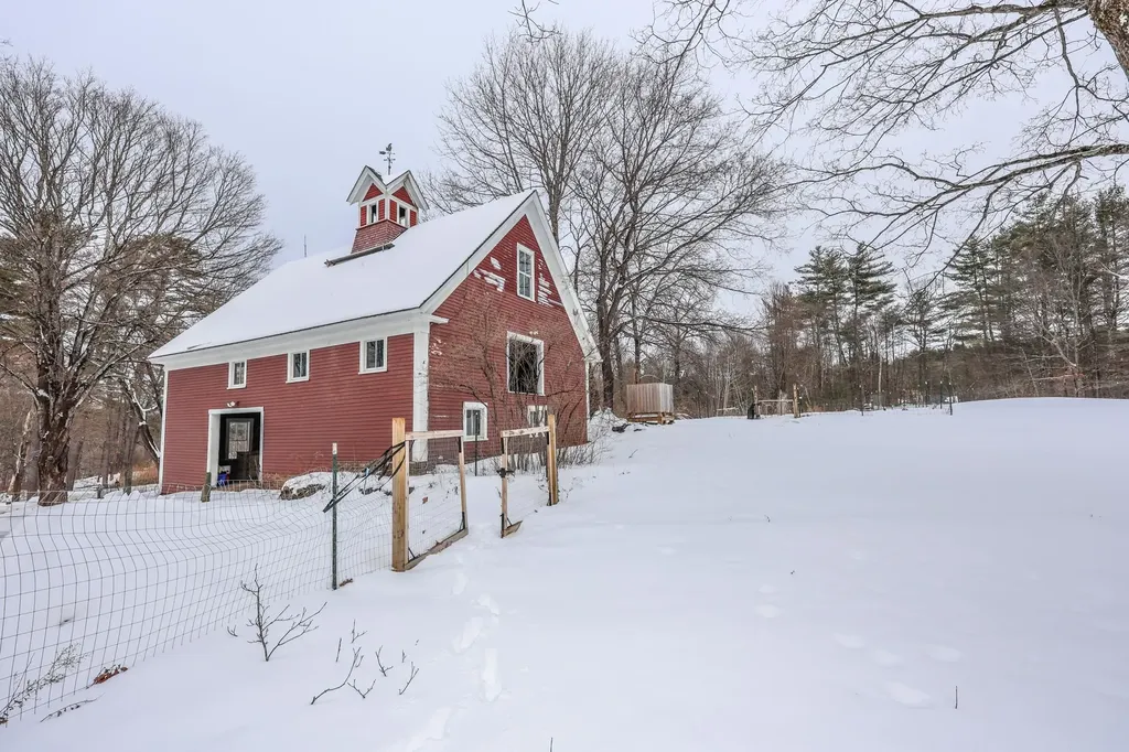 19 Dunlap Road Salisbury NH 03268