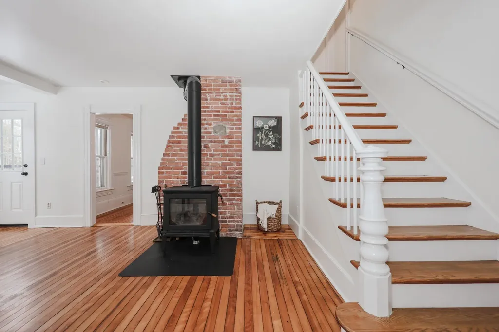 19 Dunlap Road Salisbury NH 03268