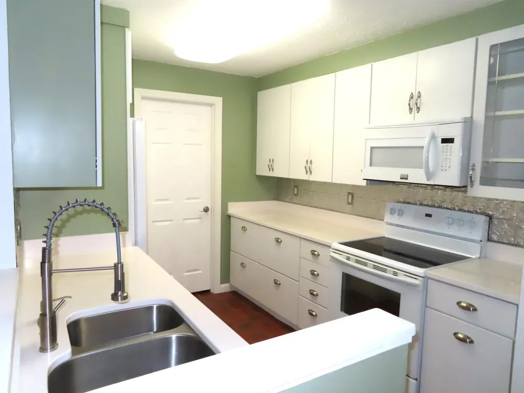 29 Windsor Court Keene NH 03431