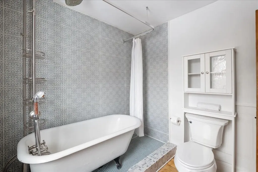 11 Hilltop Avenue Barre City VT 05641