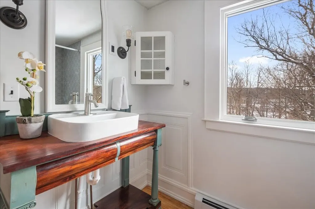 11 Hilltop Avenue Barre City VT 05641