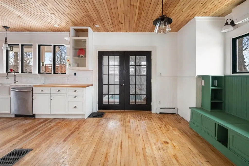 11 Hilltop Avenue Barre City VT 05641