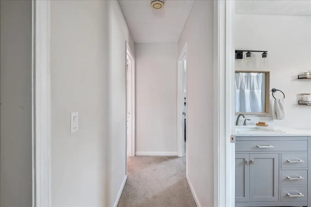 3 South Street Lane Essex Junction VT 05452