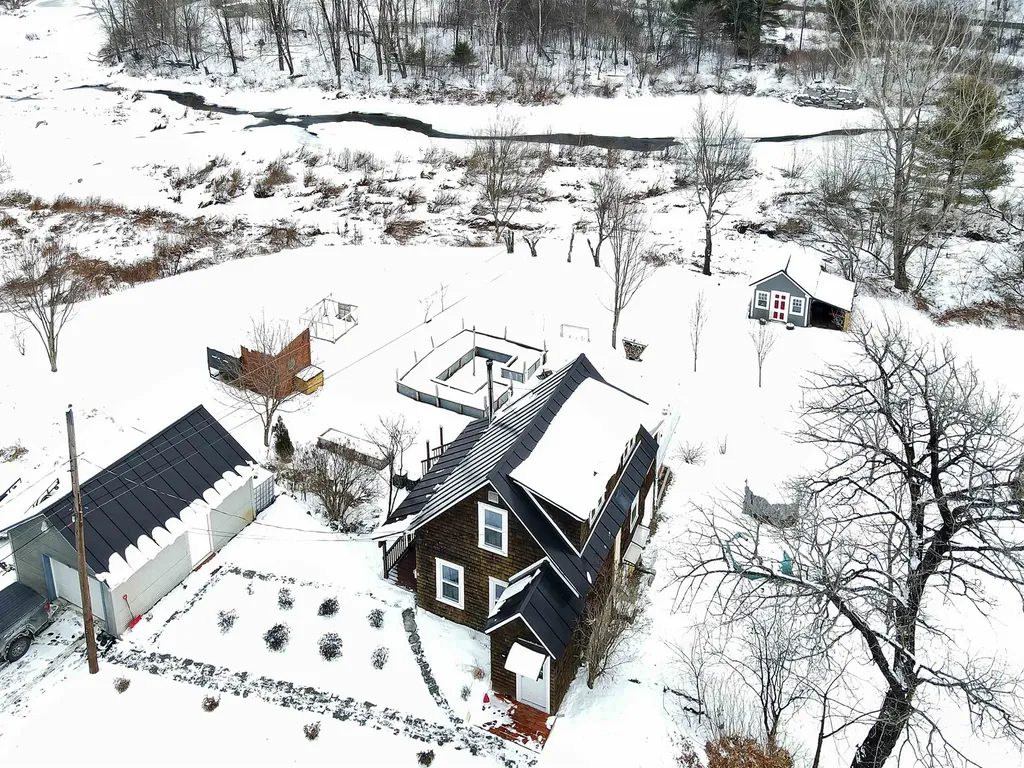 1699 Meadow Street Littleton NH 03561