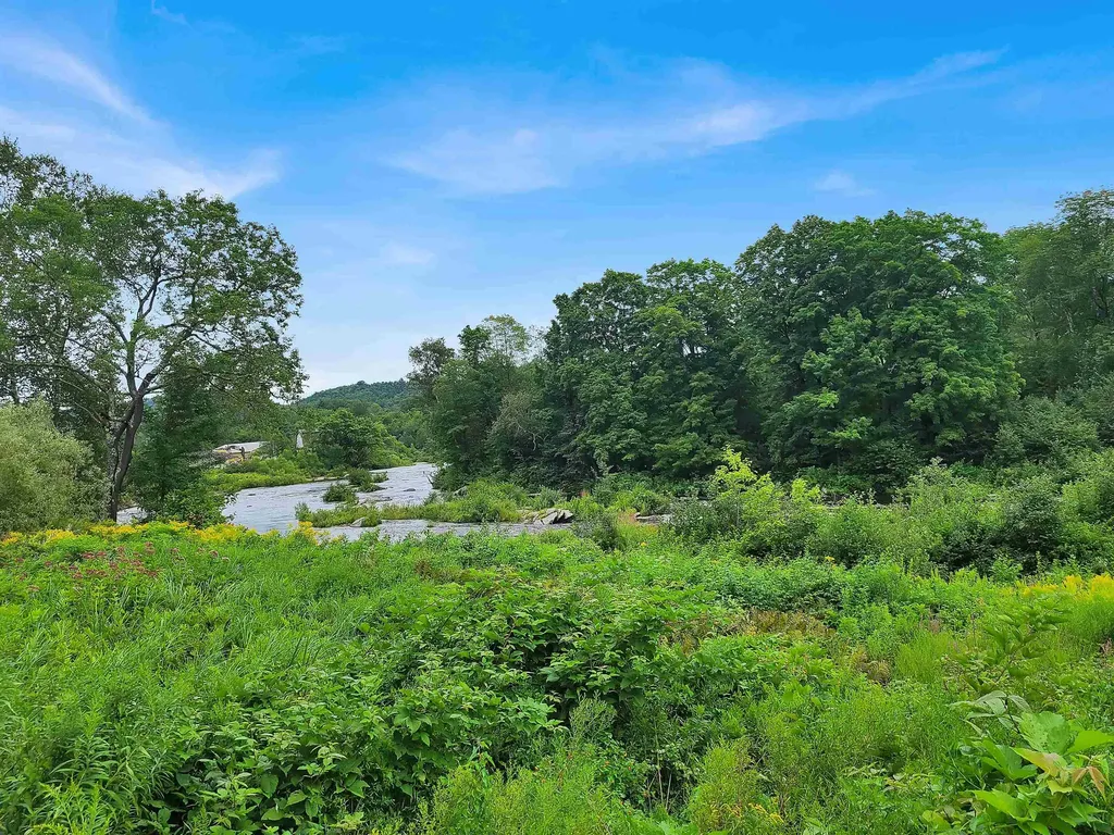 1699 Meadow Street Littleton NH 03561