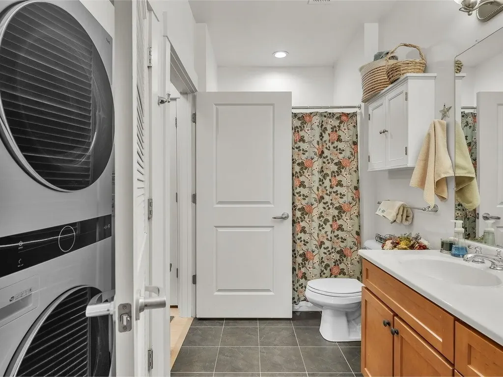 60 Winooski Falls Way Winooski VT 05404