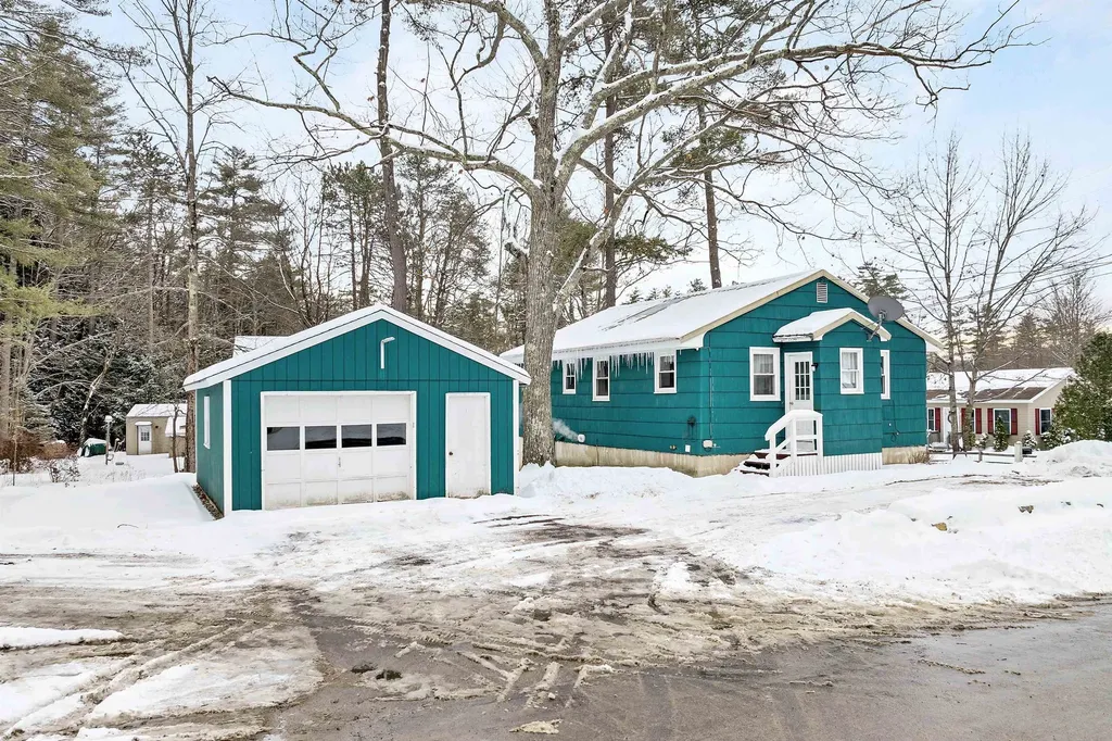 36 Circle Drive Meredith NH 03253