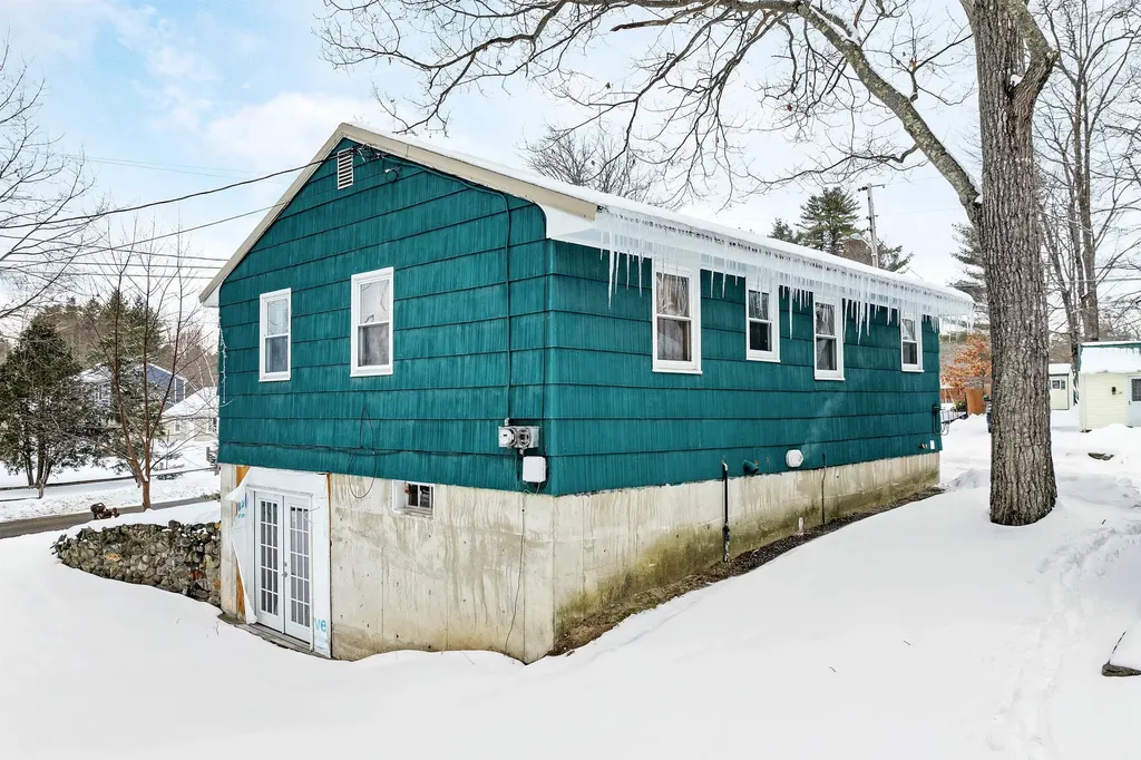 36 Circle Drive Meredith NH 03253