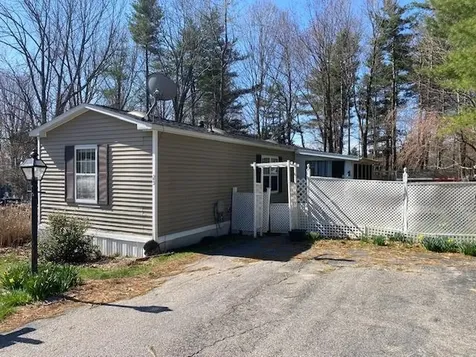 25 Fox Cross Lane Northwood NH 03261